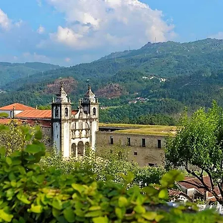 Mosteiro Amares Bouro